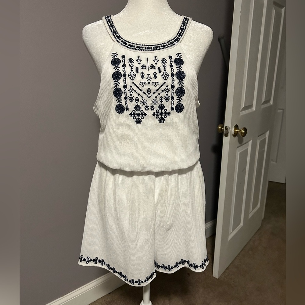 Women’s Three Pink Hearts Embroidered Romper